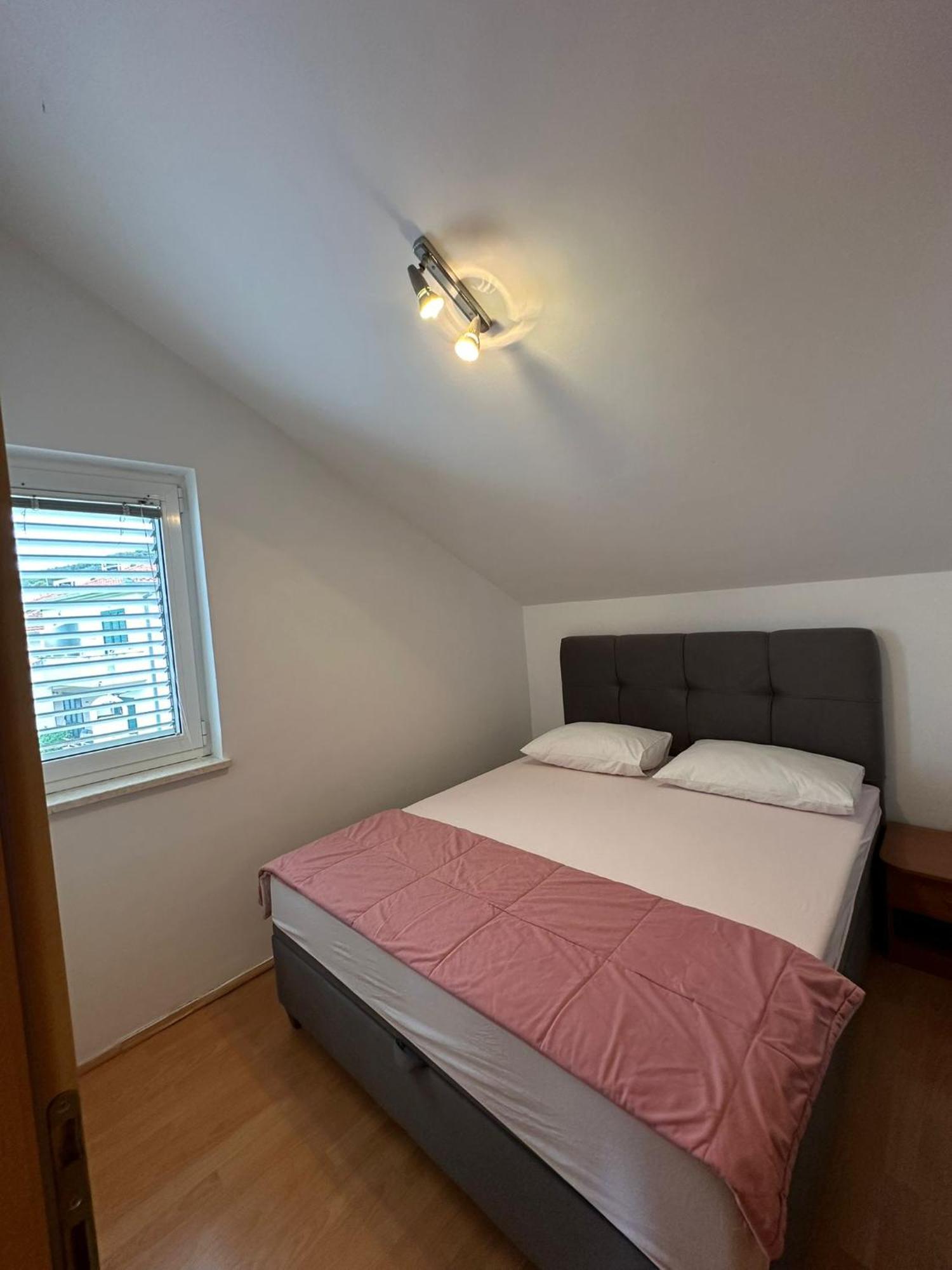 Apartments Zura Marina Room photo